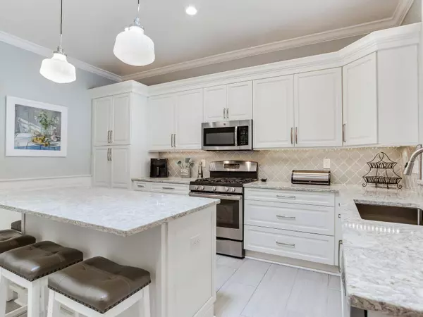 19337 WEYMOUTH DR, Land O Lakes, FL 34638