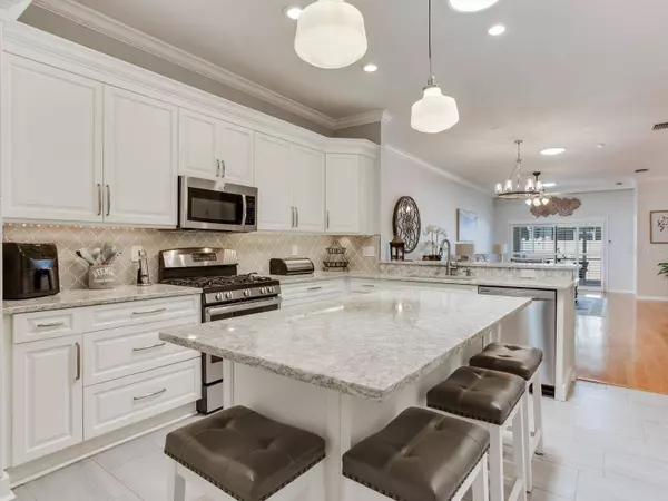 19337 WEYMOUTH DR, Land O Lakes, FL 34638