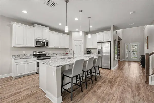 8044 LAGO MIST WAY, Wesley Chapel, FL 33545