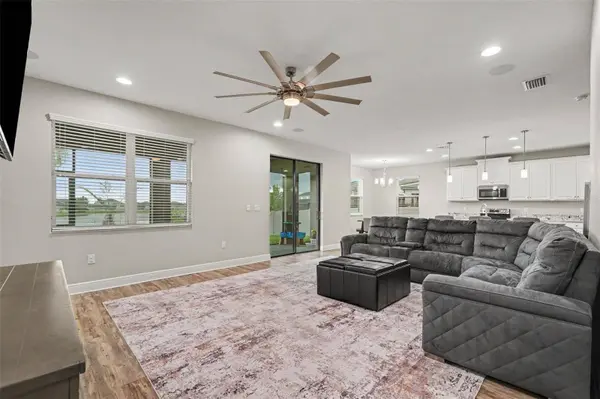8044 LAGO MIST WAY, Wesley Chapel, FL 33545