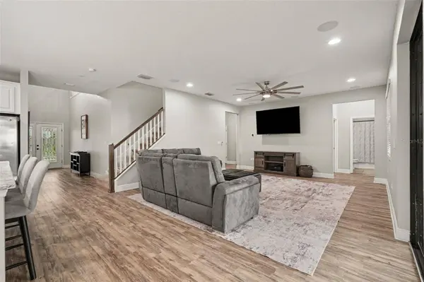 8044 LAGO MIST WAY, Wesley Chapel, FL 33545