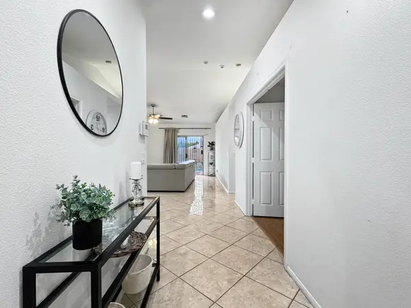 67755 Ontina Rd, Cathedral City, CA 92234-5546