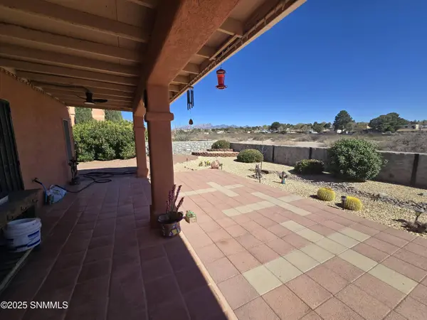 2034 Wagonmound Trl, Las Cruces, NM 88012