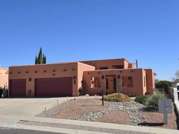 2034 Wagonmound Trl, Las Cruces, NM 88012