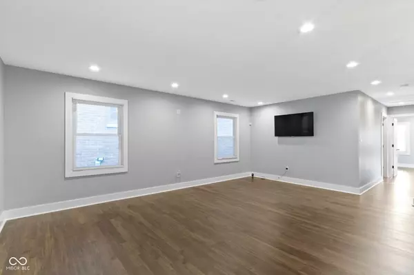 4359 Winthrop AVE, Indianapolis, IN 46205