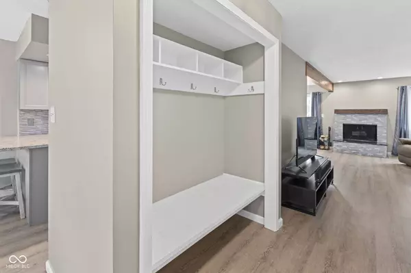 5125 Vantage Point RD, Avon, IN 46123