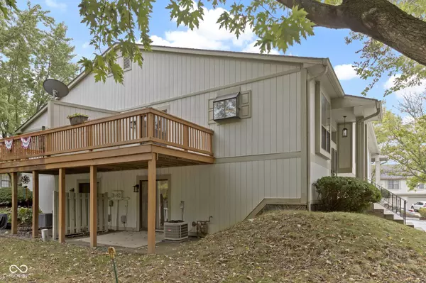 2674 Lakeshire LN, Indianapolis, IN 46268