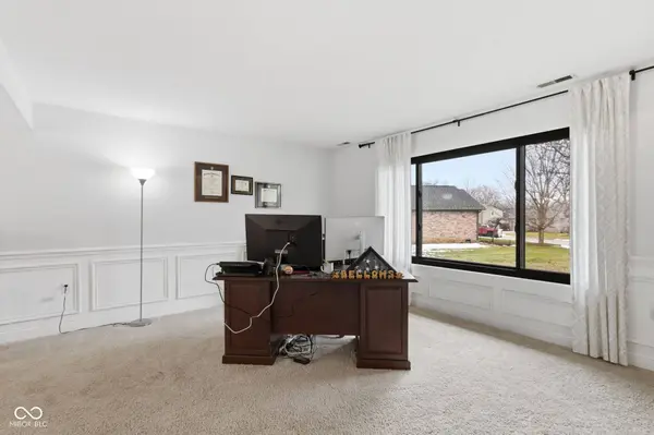 1131 Crystal CT, Avon, IN 46123