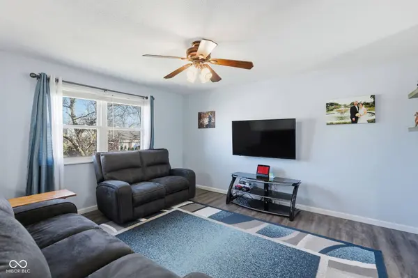 3911 Mistletoe DR, Indianapolis, IN 46237