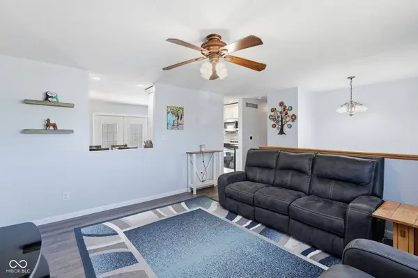 3911 Mistletoe DR, Indianapolis, IN 46237