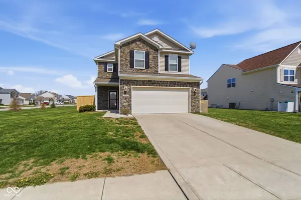 5760 White Pine RD, Whitestown, IN 46075