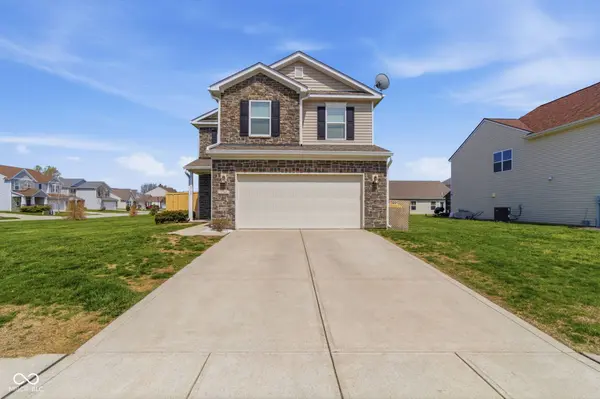 5760 White Pine RD, Whitestown, IN 46075