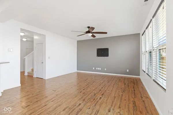 5760 White Pine RD, Whitestown, IN 46075