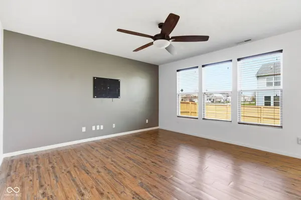 5760 White Pine RD, Whitestown, IN 46075