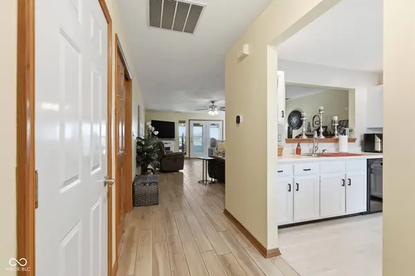 2039 Flamingo WAY, Franklin, IN 46131