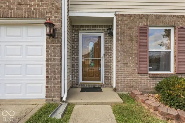 3254 Cork Bend DR, Indianapolis, IN 46239
