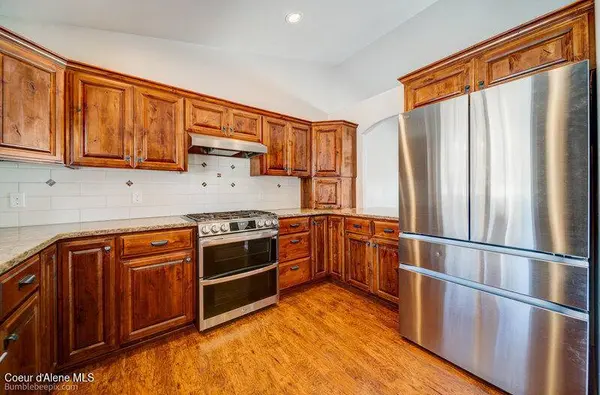 5013 E MOSSBERG CIR, Post Falls, ID 83854