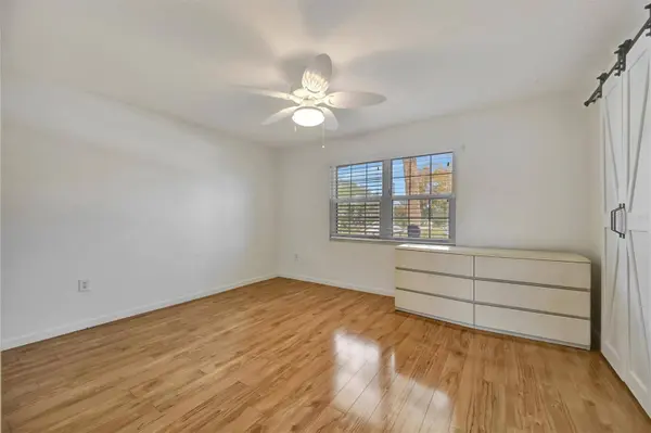 650 PINELLAS POINT DR S ##205, St Petersburg, FL 33705