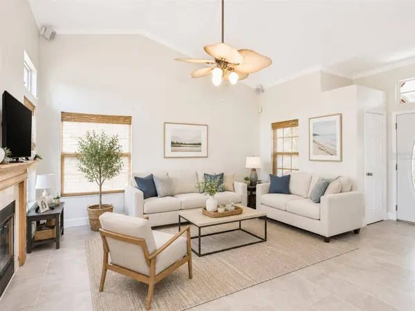 11848 BRANCH MOORING DR, Tampa, FL 33635