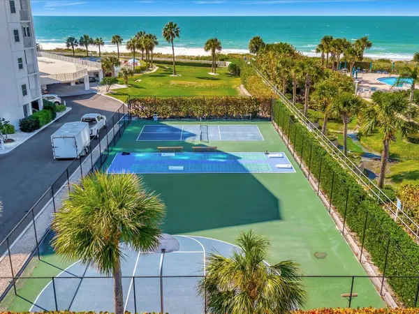 1582 GULF BLVD #1203, Clearwater, FL 33767