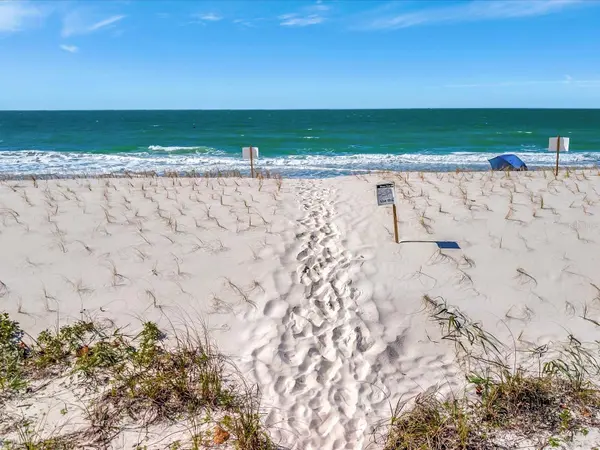 1582 GULF BLVD #1203, Clearwater, FL 33767