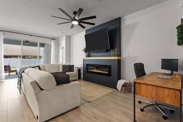 15401 CARAVAN AVE, Odessa, FL 33556