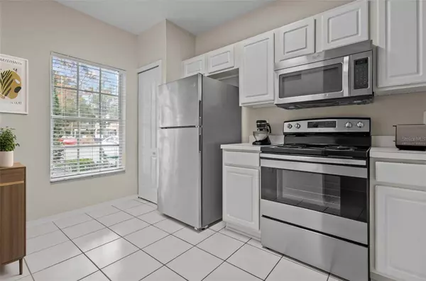 1118 KENNEWICK CT, Wesley Chapel, FL 33543