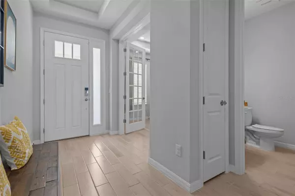 33555 MAINSTAY LN, Wesley Chapel, FL 33543