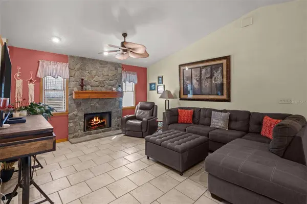 275 S HIGHLAND AVE, Tarpon Springs, FL 34689