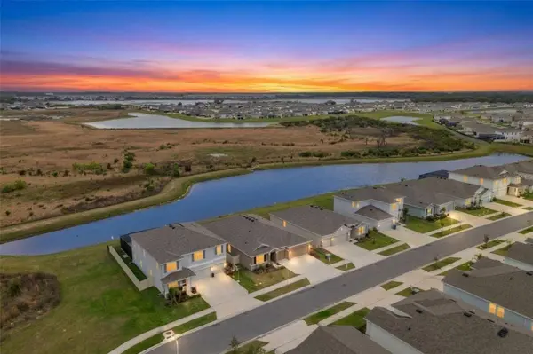 32326 CONCHSHELL SAIL ST, Wesley Chapel, FL 33545