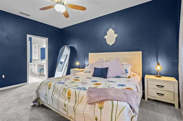 22633 MARSH WREN DR, Land O Lakes, FL 34639