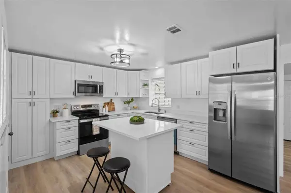 1781 APACHE TRL, Clearwater, FL 33755