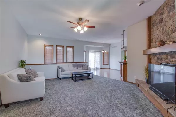 Sell your Wichita Home Faster with FREE Staging!
