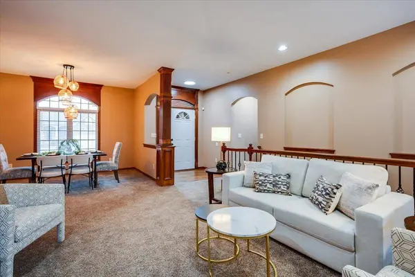 2925 N Pepper Ridge Ct, Wichita, KS 67205