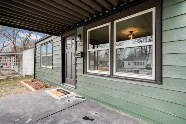 1007 Waverly St, Wichita, KS 67218