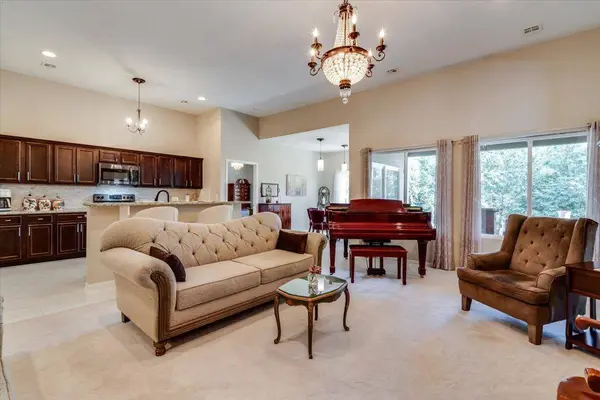 8609 E Millrun, Wichita, KS 67226