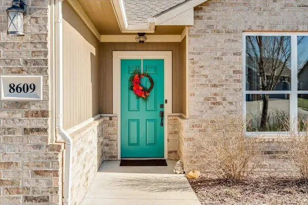 8609 E Millrun, Wichita, KS 67226