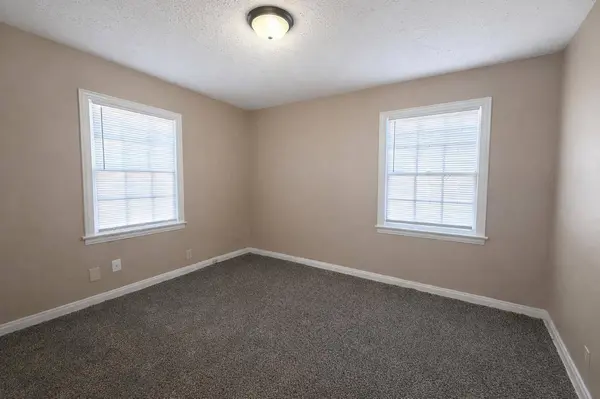 1722 E 22nd St N, Wichita, KS 67219