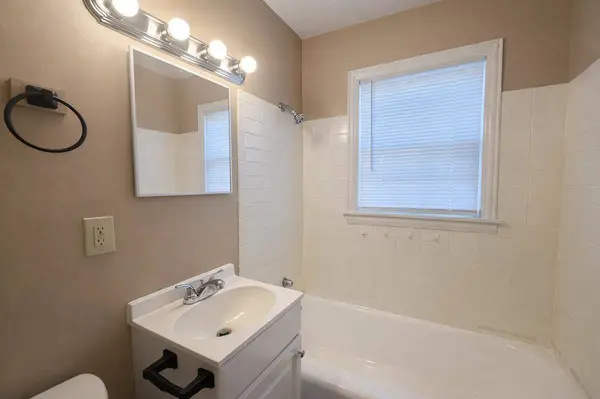 1722 E 22nd St N, Wichita, KS 67219