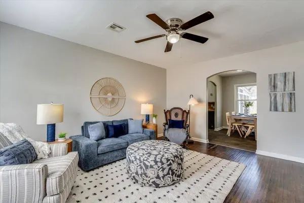 4902 E Pine, Wichita, KS 67208