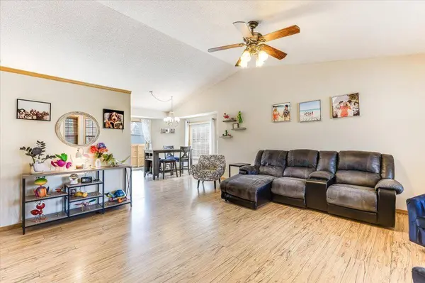 2049 S Crestline, Wichita, KS 67209