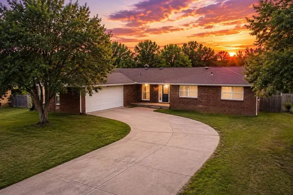 550 N Parallel Dr, Andover, KS 67002