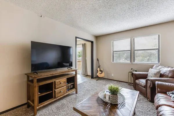 2513 W Savannah Ave, Wichita, KS 67217