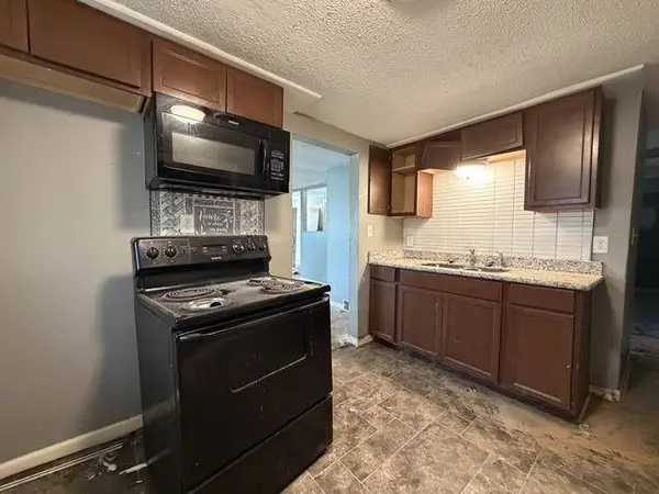 1141 N Madison, Wichita, KS 67214