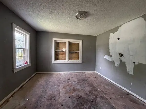 1141 N Madison, Wichita, KS 67214