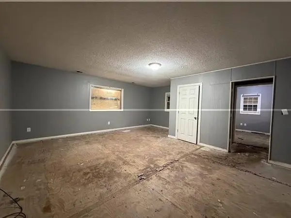 1141 N Madison, Wichita, KS 67214