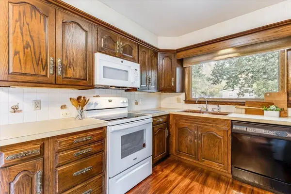 1501 W Lotus St, Wichita, KS 67213