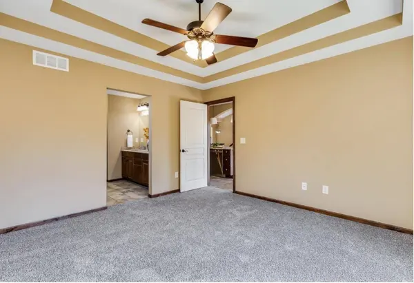 3817 N Rutgers St, Maize, KS 67101