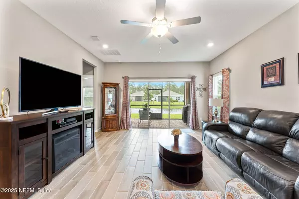 7379 HILLADALE CREEK LN, Jacksonville, FL 32222