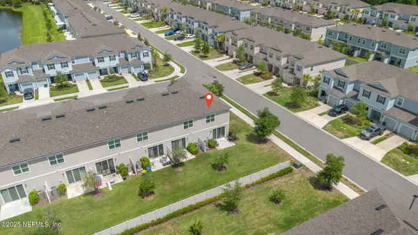 13106 ANNIES WALK DR, Jacksonville, FL 32218